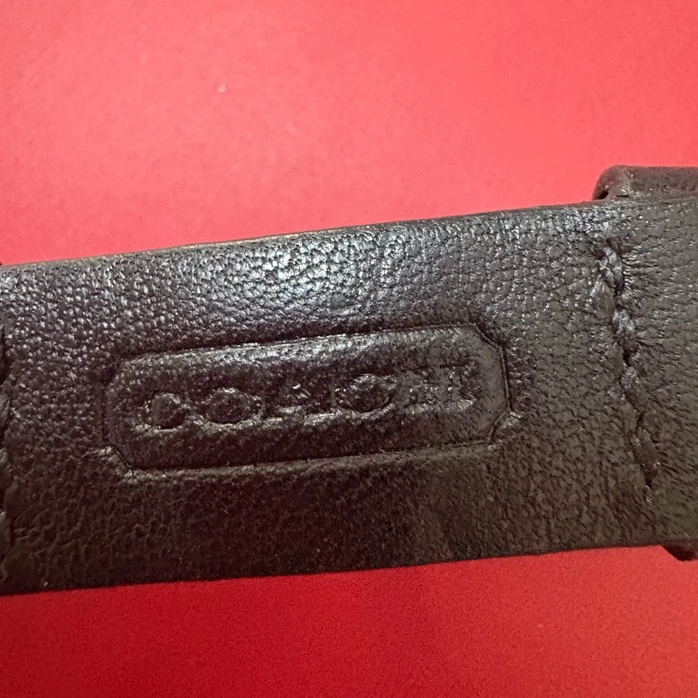 UNIQUE RARE COACH Elegant Black Leather Keychain with Gold Accents - Picture 5 of 5